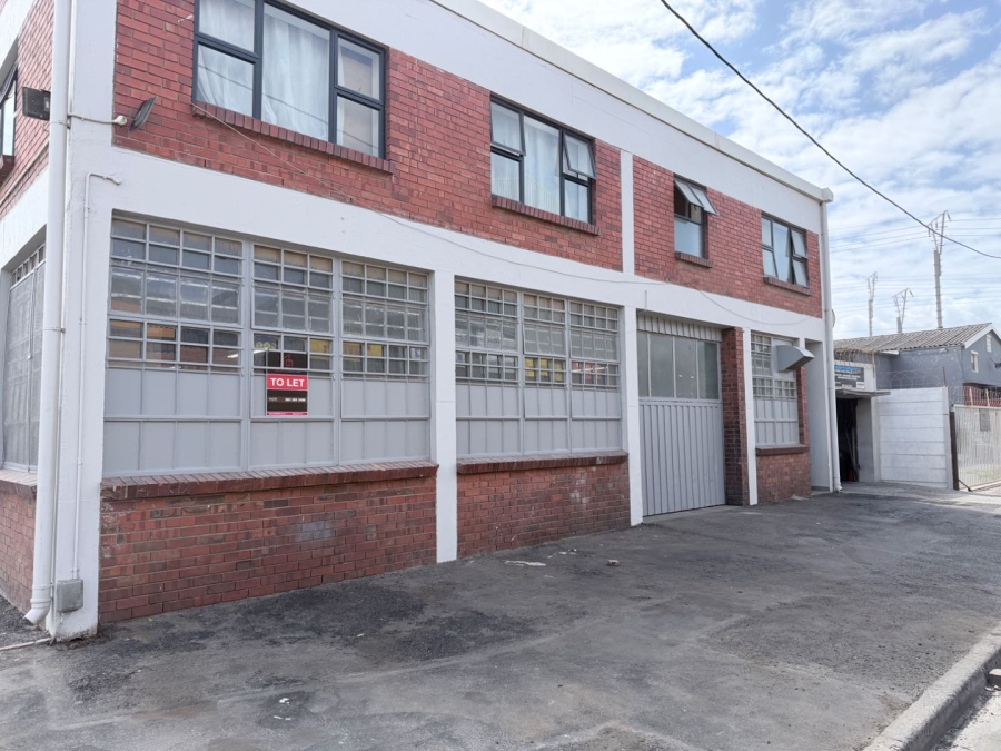 To Let commercial Property for Rent in Maitland Western Cape